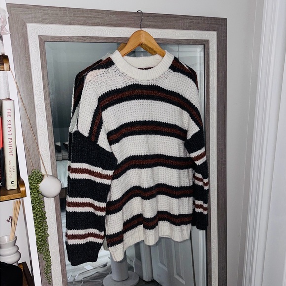 American Eagle Outfitters Sweaters - 🦋 $10 American Eagle Striped Waffle Knit Sweater